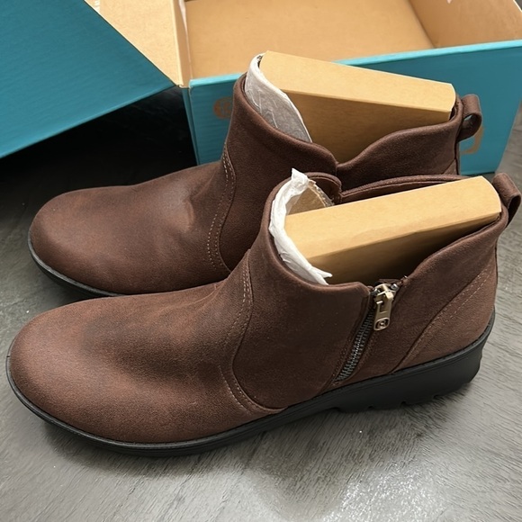 BZees Mustang Bliss Bootie - Women - Picture 8 of 8